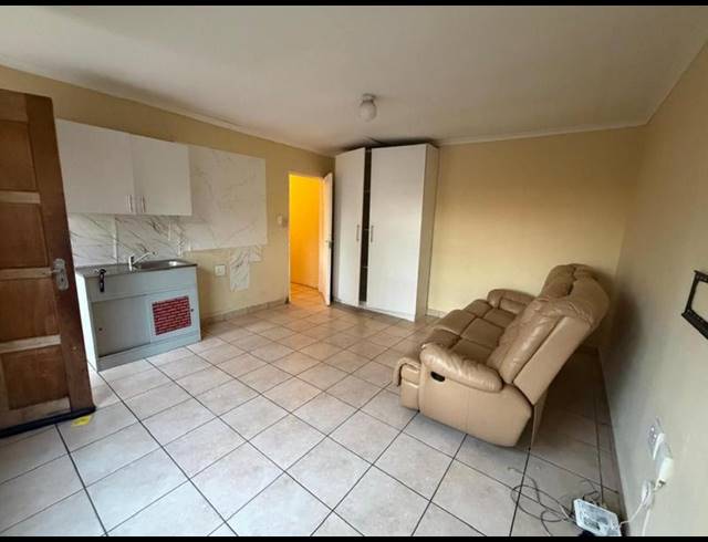 0 BEDROOM PROPERTY TO RENT IN ROODEPOORT CENTRAL